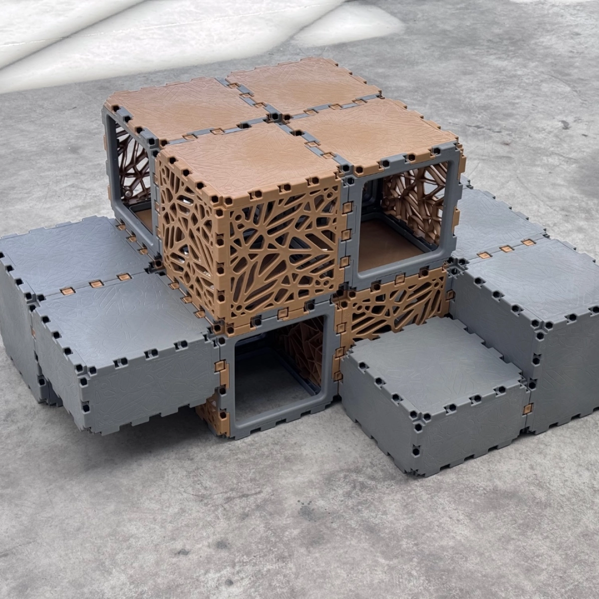 Cubik Modular Cat Lounge, additional view