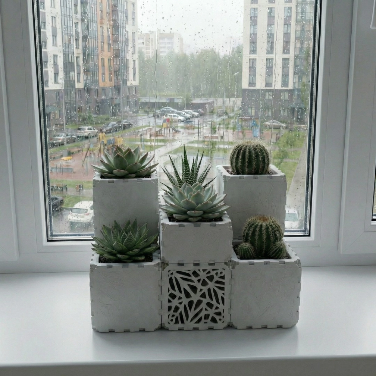 White Cubik table garden set, additional view